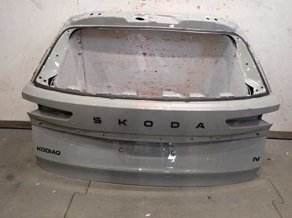 Skoda Kodiaq II 57H Кришка багажника