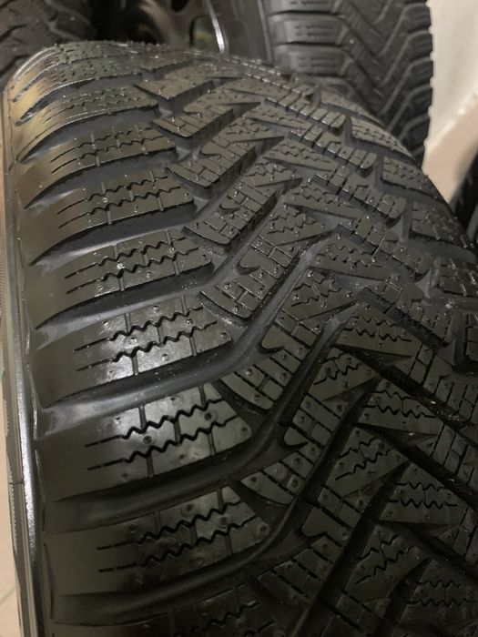 Зимние колёса R15 195/65 на дисках + запаска