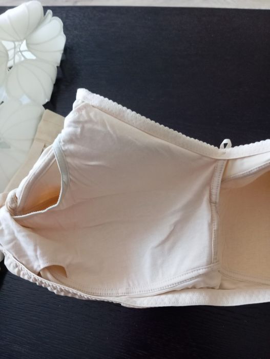 Biustonosz po masektomi z kieszonka