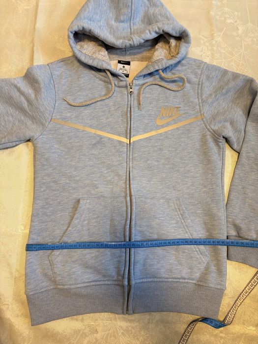 Продам худі зіпку на флісі жіночу від бренду Nike