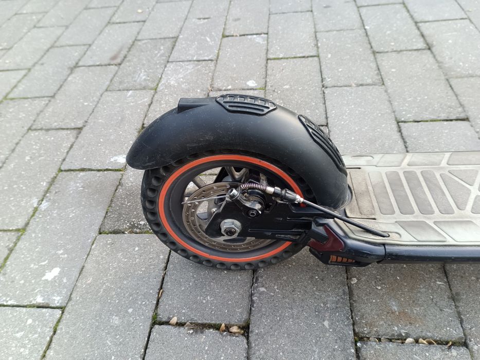 Hulajnoga elektryczna Lenovo m2