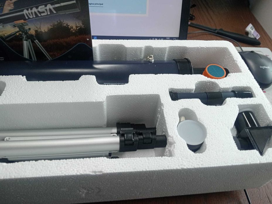 Telescópio Ciência & Jogo Clementoni (8+ Anos)–Astronomia p/ Crianças