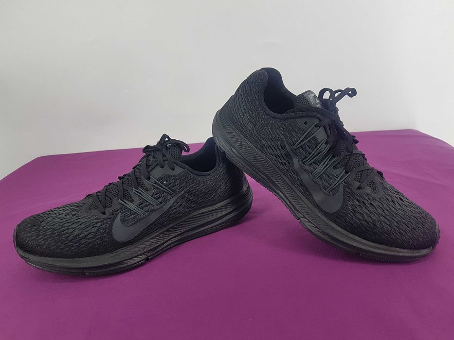 Кросівки Nike Zoom Winflo 5 eur-42,5 устілка 28 см на стопу 27,5 см
