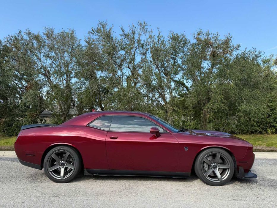 Dodge Challenger SRT Hellcat      2019