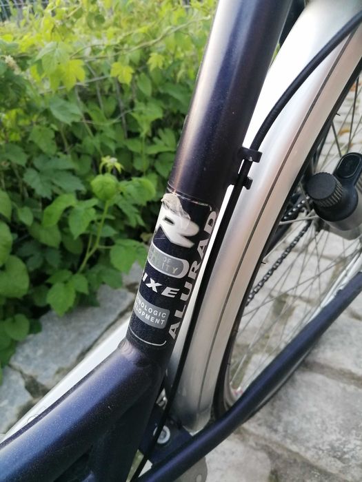 Aluminiowe rower damski Rixe. Koła 28"