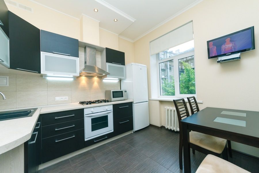 Подобово 2к апартаменти, Хрещатик, 17. м. Хрещатик