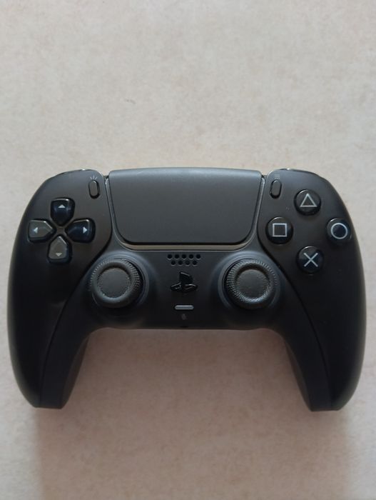Pad PS5 Sony oryginalny czarny stan bardzo dobry.