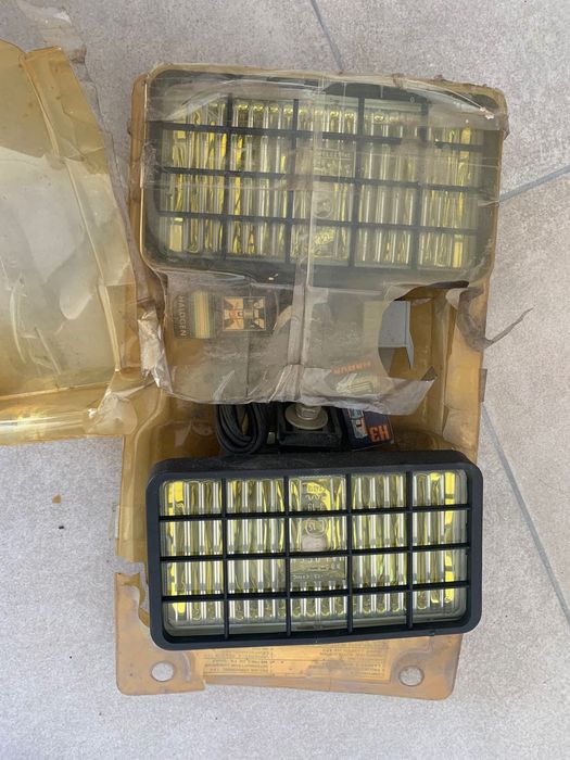 Faróis de nevoeiro amarelos