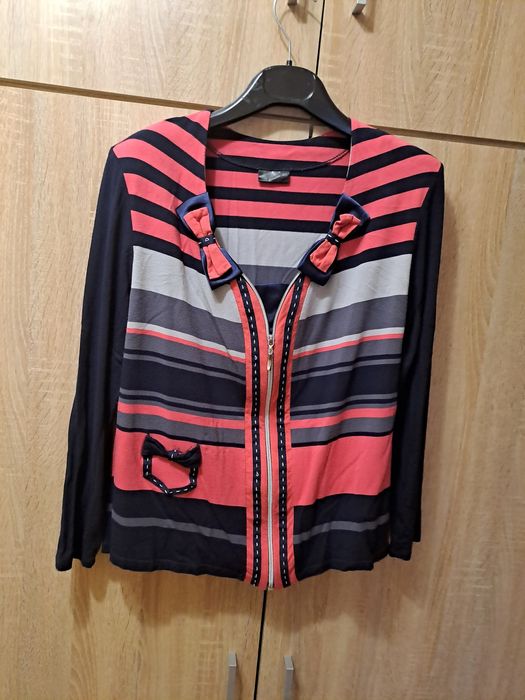 Продам  оригінальну кофту