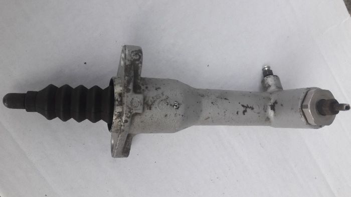 Робочий циліндр щеплення Mitsubishi Lasncer 10