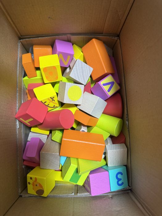 Продам набір кубиків