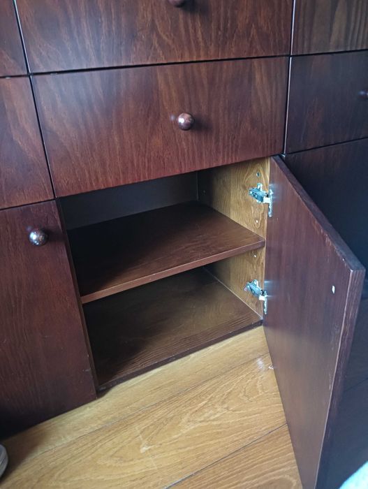 Móvel/ cómoda para quarto ou corredor