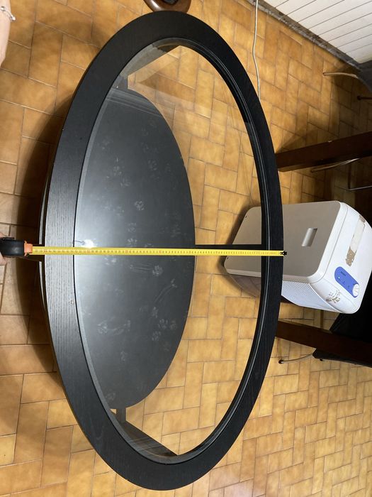Mesa com vidro temperado