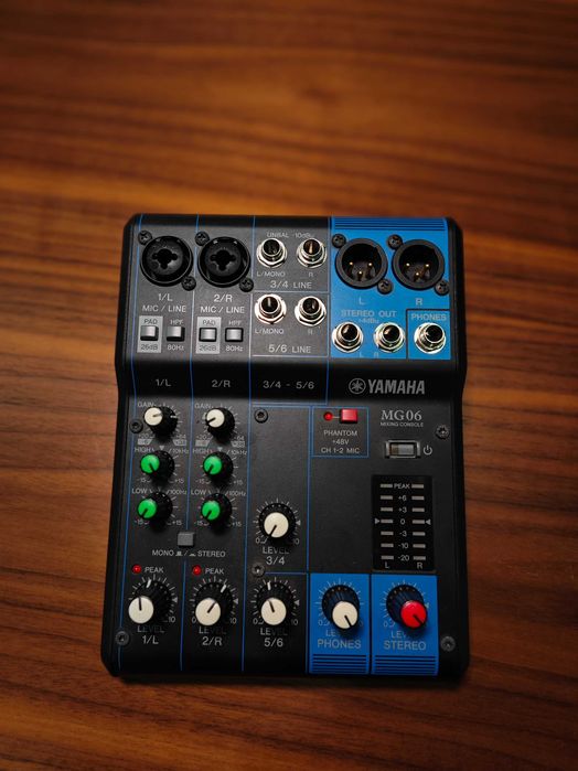 Mesa de mistura Yamaha MG06