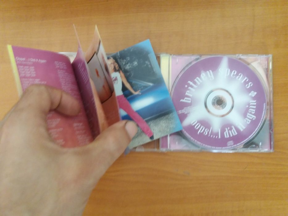 CD Britney Spears - opps! ... I did it again