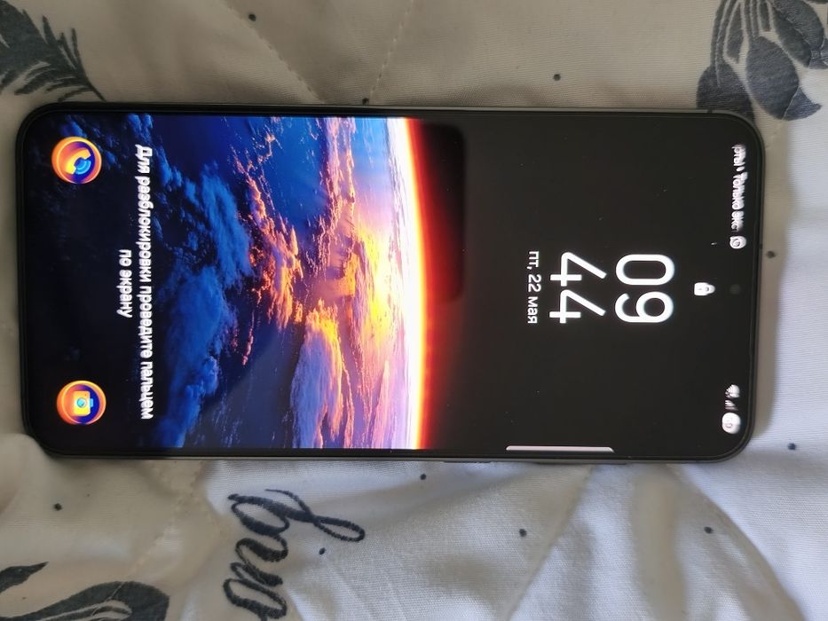 Продам SAMSUNG Galaxy S23+ (8/256)