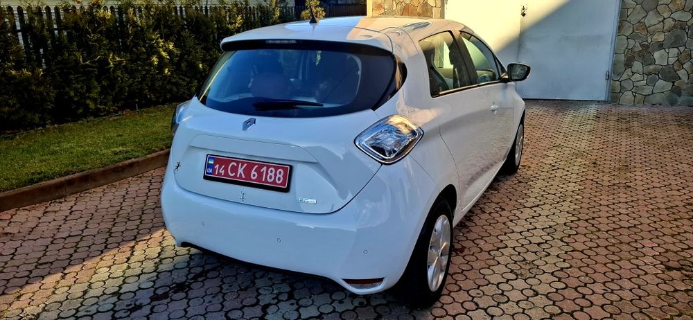 Продам Renault Zoe 41kw