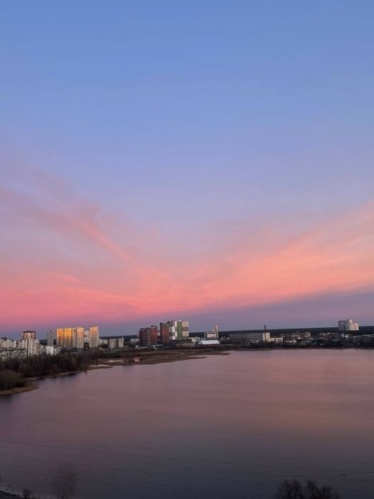 Квартира 4х кімнатна 80кв. Ревуцкого 44. М.Харківська(5хв пішки)