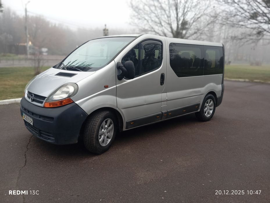 Продам Опель віваро 2002р. 1.9 100ка