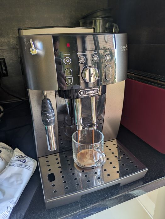 Delonghi Magnífica Smart S máquina de cafe