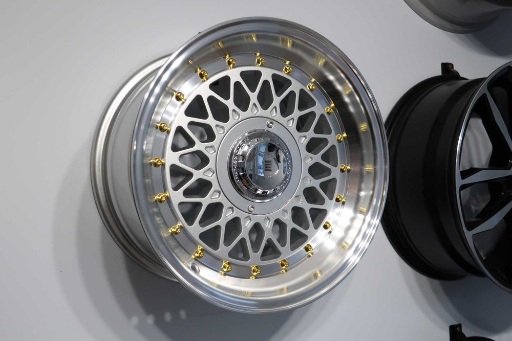 alu felgi 15 x8 4x100 / 4x114,3 RANT vw golf mazda mx-5 honda civic