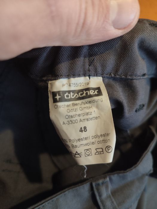 Робочі штани австрійської компанії Ötscher, що спеціалізується на робо