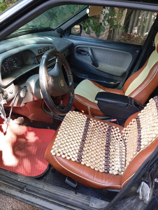 Автомобіль ваз 21099