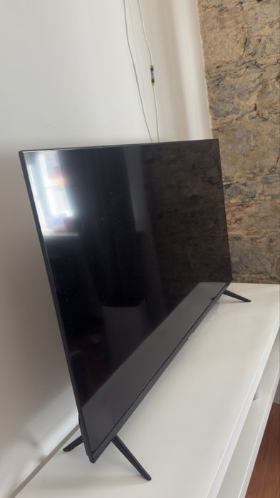 Vendo televisão samsung + movel