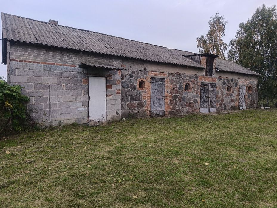 Działka z budynkiem - Widok 3