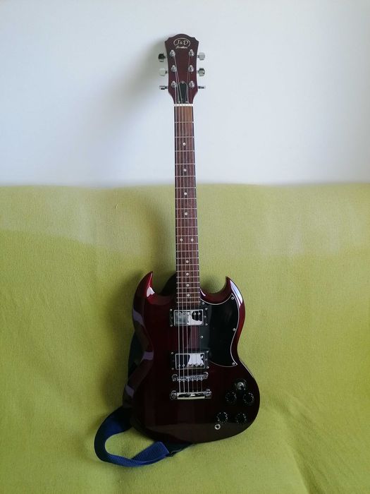 Guitarra Elétrica
