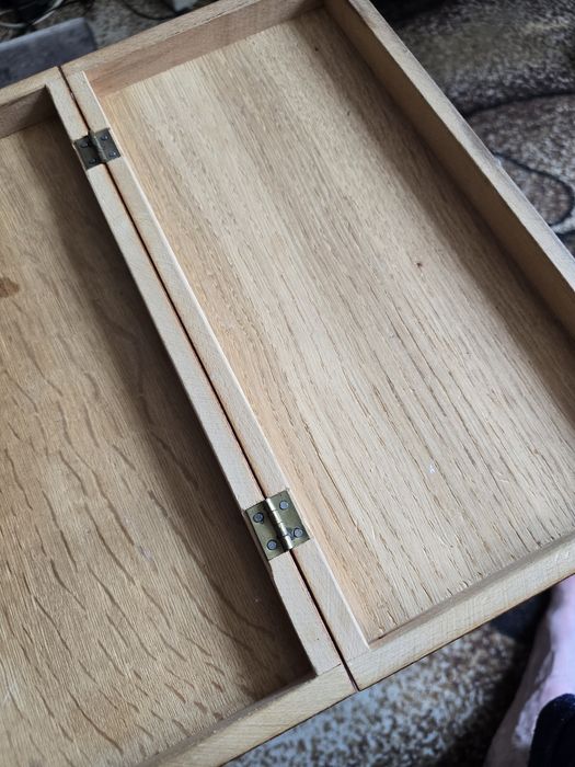 Шахматные фигуры украинские поштучно и Доска Дуб.