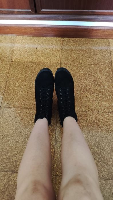 Botas de combate com salto