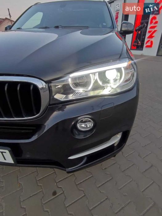 Автомобіль BMW X5 2016