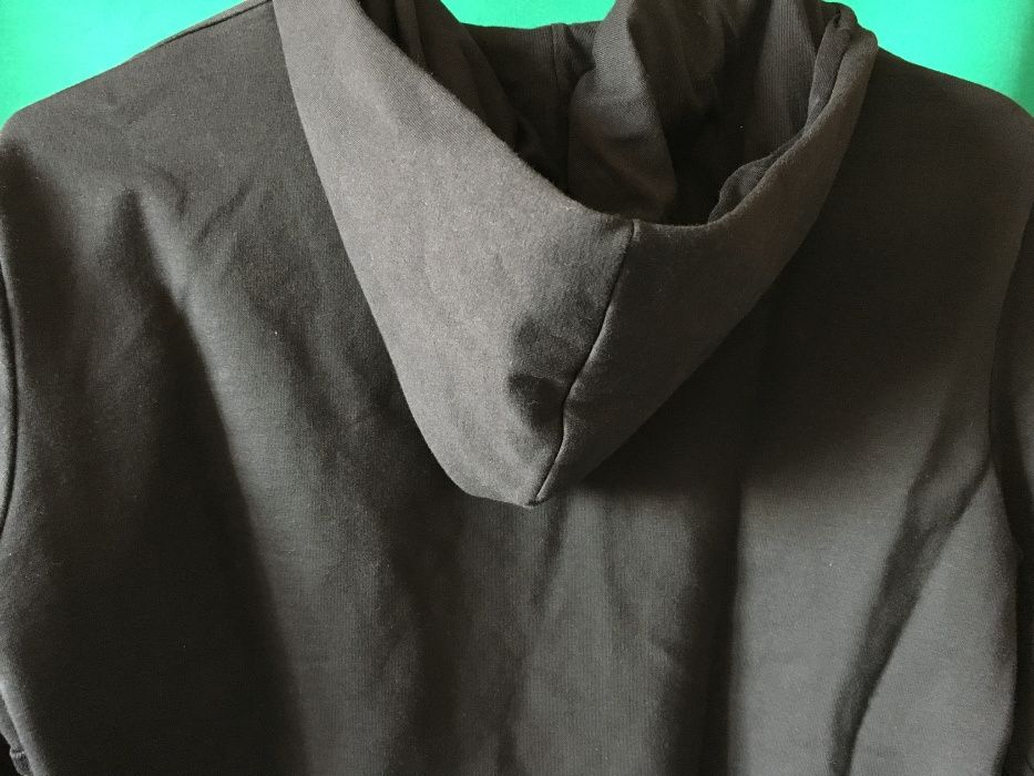 Casaco malha capuz preto River Woods (L) [ULTIMO PREÇO]