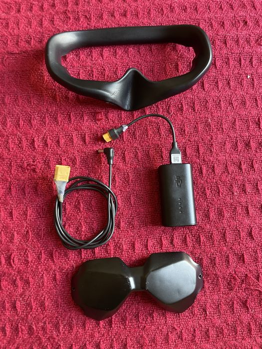 DJI FPV goggles V2 + antena Lumenier AXII HD 2