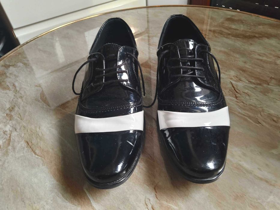 ### Buty Lakierki CALZADI Al Capone, r.44 Nowe ###