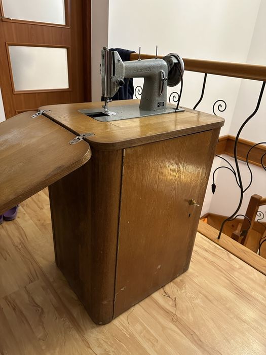 Maszyna do szycia Łucznik KL.82