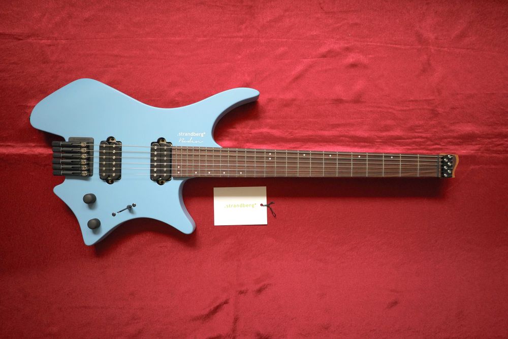 Strandberg Essential Blue 2025