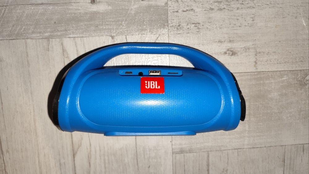 JBL Mini портативна колонка — Bluetooth, USB, FM-радіо