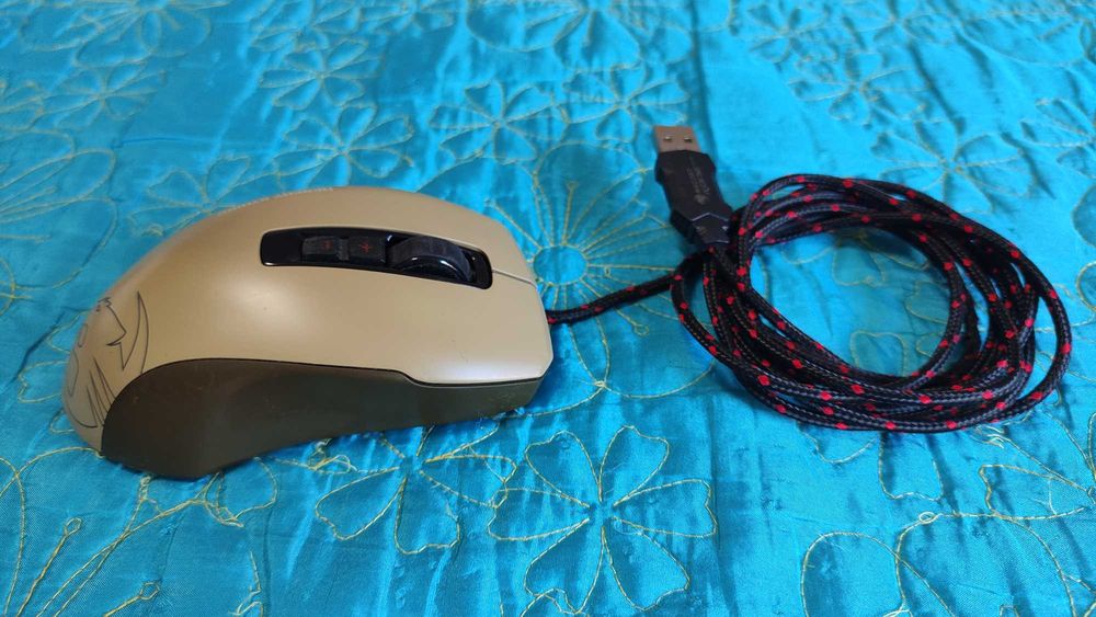 Rato Roccat Kone Pure 5000 dpi
