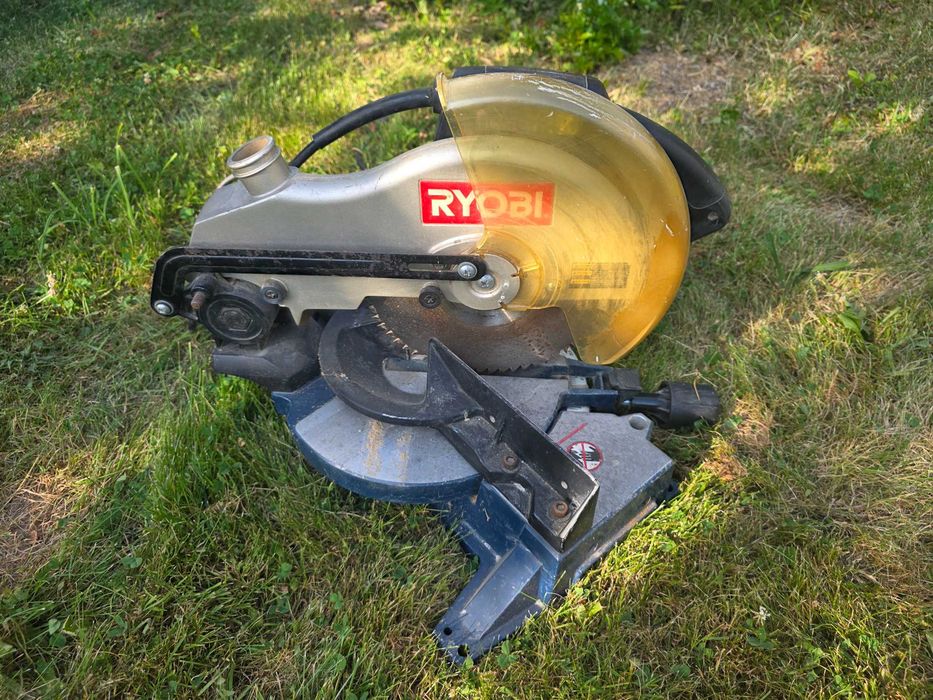 Profesjonalna Piła Ukosowa Ryobi TS1301 254mm 14A Ukosnica do Drewna Warsztat USA 120V