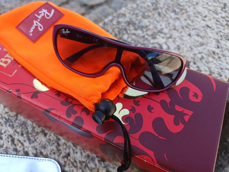Óculos de criança Ray Ban, usados como novos. Sem riscos