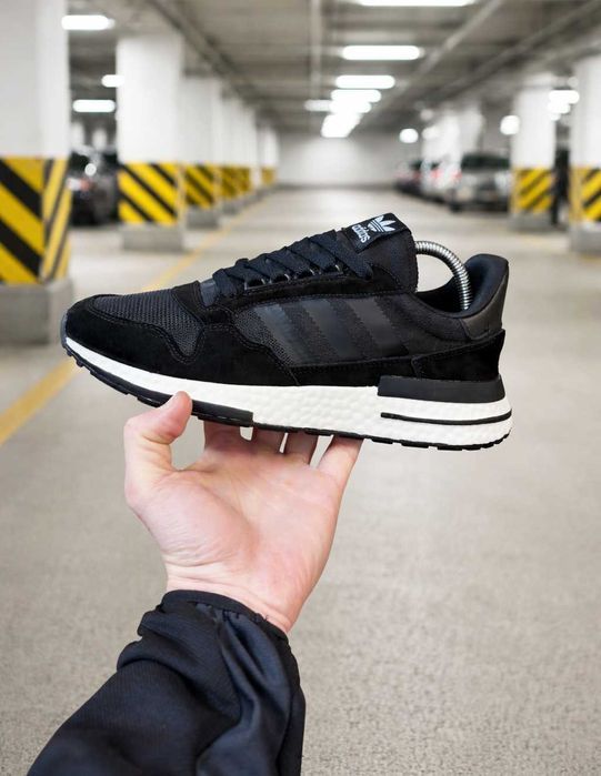 2235 Adidas ZX 500 RM чорні з білим - з 36 по 43 взуття кросівки