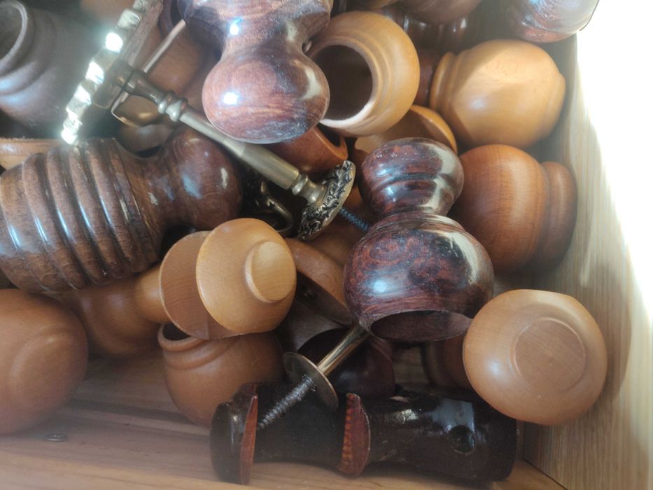 Topos de madeira para cortinados