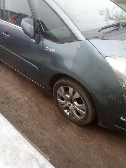 C4 Picasso błotnik prawy przód ezwd