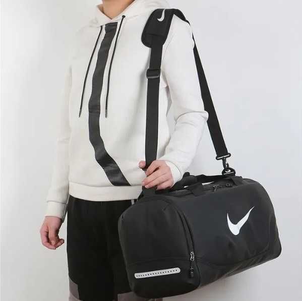 Спортивна сумка Nike для тренувань / дорожня / найк 50*30*20см
