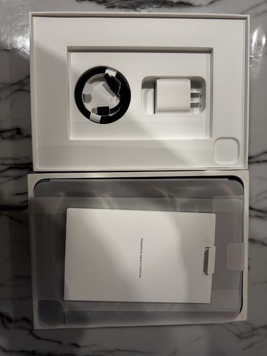 Планшет Apple iPad Pro 11" 2024 Wi-Fi M4