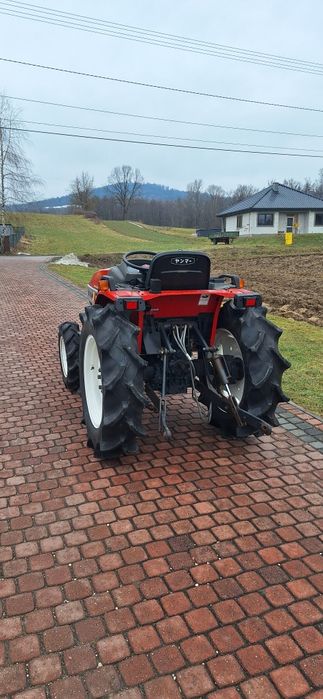 Yanmar F 220 Wspomaganie 4x4