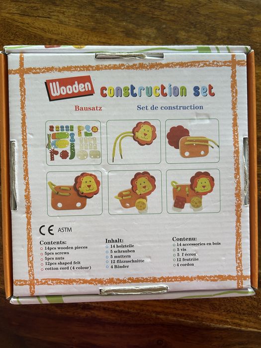 Klocki konstrukcyjne wooden construktion set