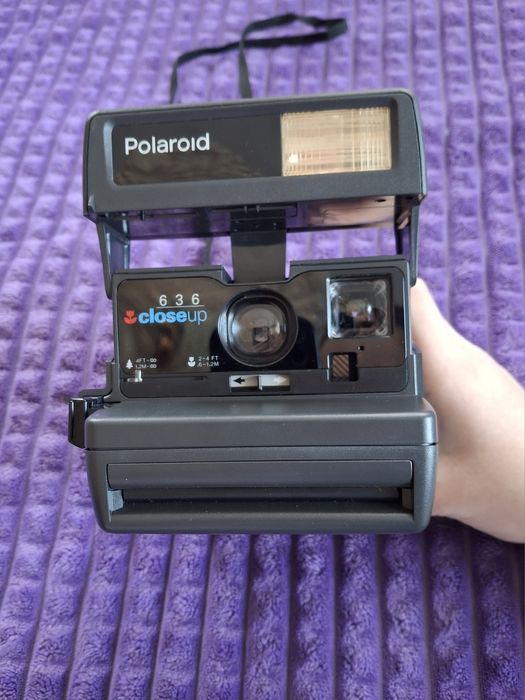 Камера миттєвого друку Polaroid Close Up 636